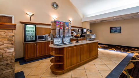 Best Western PLUS Galleria Inn & Suites Hotel in Cheektowaga