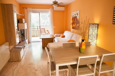Apartamento con encanto junto a la playa y en el centro del pueblo Copropriété in La Herradura