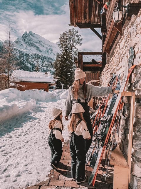 Skiing, children, Family