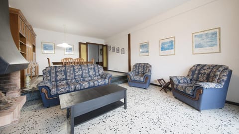 R28 APARTAMENTO MONTSERRAT 11-3 Condo in Calafell