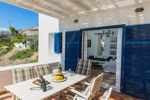 Villa Euphoria in Aegina, A' Marathonas bay House in Islands