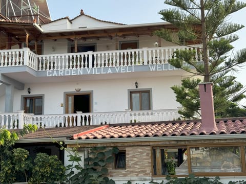 Garden Villa Veli Appartement in Ksamil