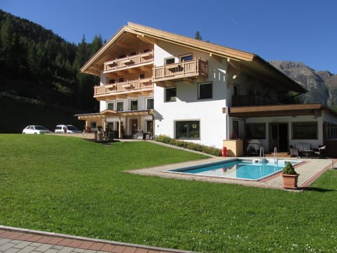 Property building, Pool view, Swimming pool