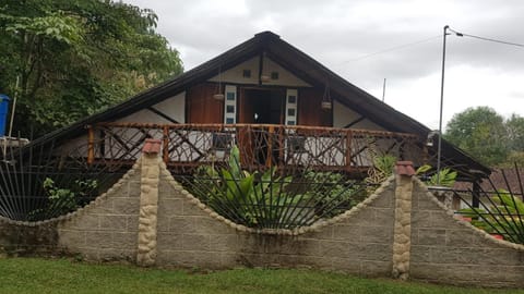 Casa Annunakis Inn in San Agustín