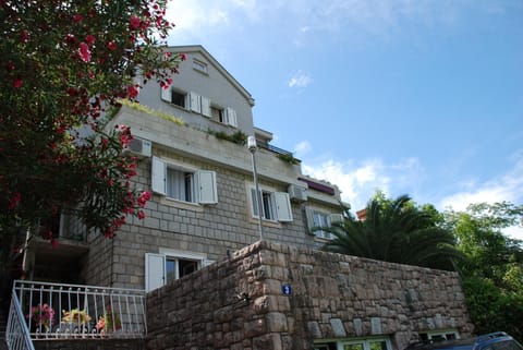 Springs Apartments & Rooms Chambre d’hôte in Budva Municipality