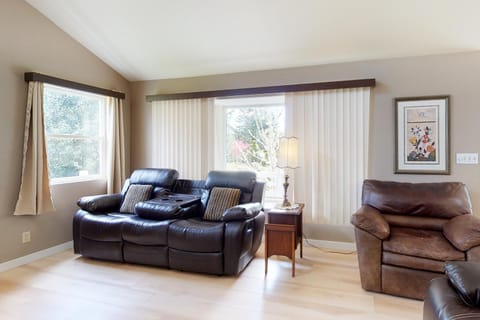 Fabulous Florence Retreat House in Oregon