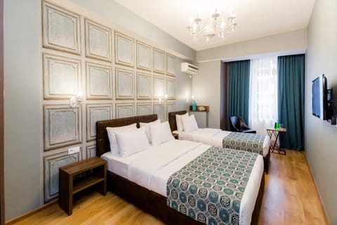 Photo of the whole room, Decorative detail, Bedroom