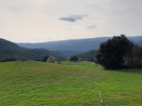 Masia l`Arà Country House in Catalonia