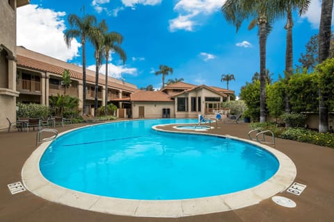 Pool view, Swimming pool