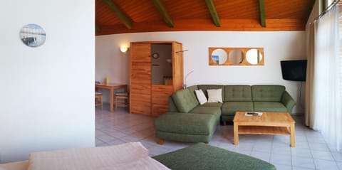 Living room, Seating area, Dining area, On site