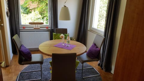 Stadtnahe Wohnung mit kl.Balkon und Parkplatz Apartamento in Oldenburg