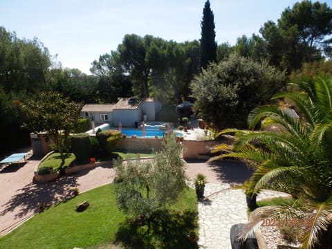 Gite Le city en Provence House in Lambesc