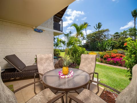 Garden, Seating area, Garden view