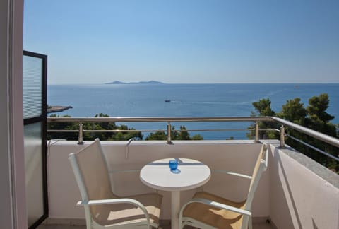 Pantheon Bed and Breakfast in Sporades, Greece