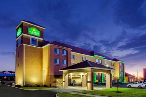 La Quinta by Wyndham Indianapolis Airport West Hotel in Plainfield