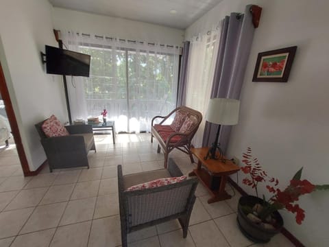 Casa Arenas Apartment in Quepos