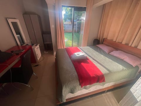 The Hawks Bed and Breakfast Chambre d’hôte in Harare
