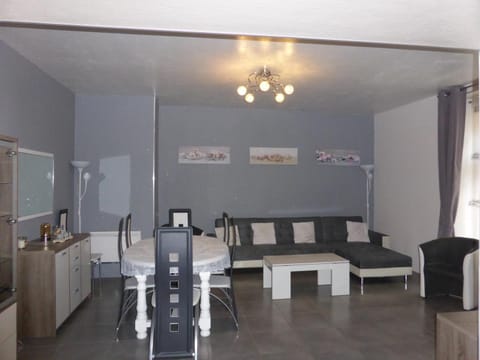 Lounge or bar