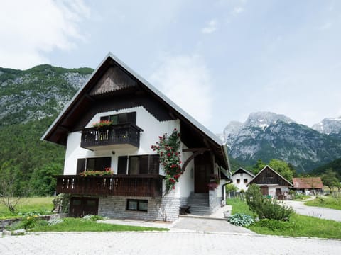 Property building, Day, Natural landscape, Mountain view