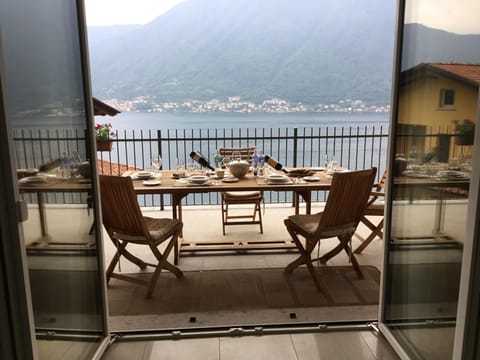 Balcony/Terrace, Lake view