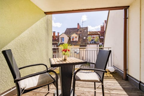 Day, View (from property/room), Balcony/Terrace, Seating area