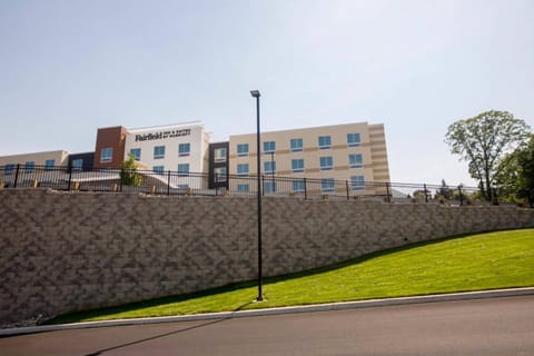 Fairfield Inn & Suites by Marriott Philadelphia Broomall/Newtown Square Hotel in New Jersey