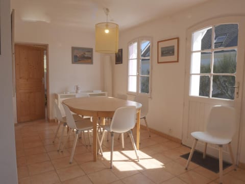 Maison typique proche côte sauvage - Animaux admis - FR-1-418-67 House in Locmaria