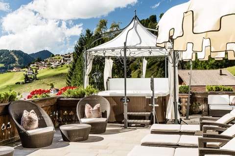 Hot Tub, Open Air Bath