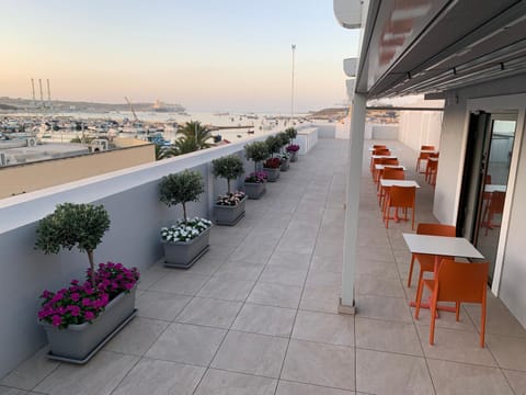 Balcony/Terrace, Balcony/Terrace