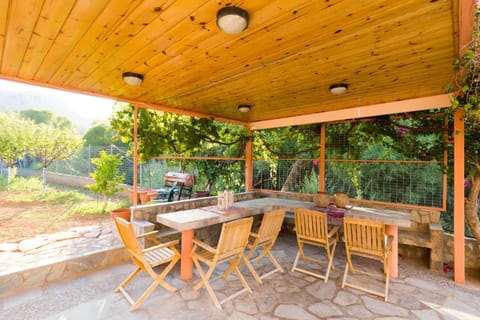 Patio, Seating area