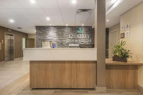 Quality Inn & Suites Downtown Windsor, ON, Canada Hotel in Windsor