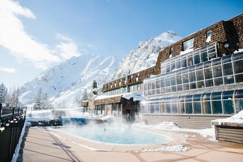 Property building, Natural landscape, Winter, Pool view, Swimming pool