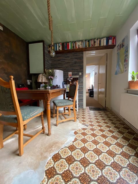 Kitchen or kitchenette, Seating area, Dining area, Communal kitchen, kitchen