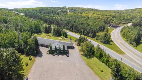 Nearby landmark, Neighbourhood, Natural landscape, Bird's eye view