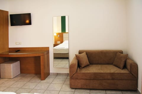 TV and multimedia, Seating area