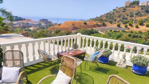 Patio, Communal lounge/ TV room, Spring, Day, Natural landscape, Garden, View (from property/room), Balcony/Terrace, Balcony/Terrace, Garden view, Mountain view, Sea view, sunbed