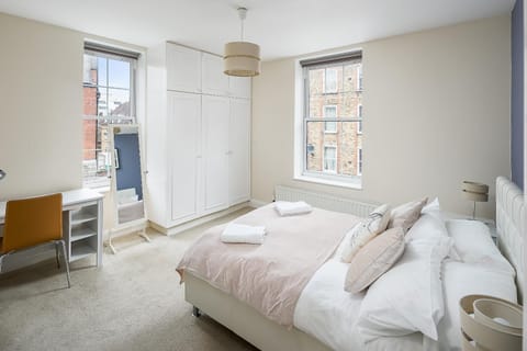 Skyline Serviced Apartments - London Bridge Condo in London Borough of Southwark