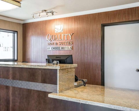 Quality Inn & Suites Woodland - Sacramento Airport Hôtel in Woodland