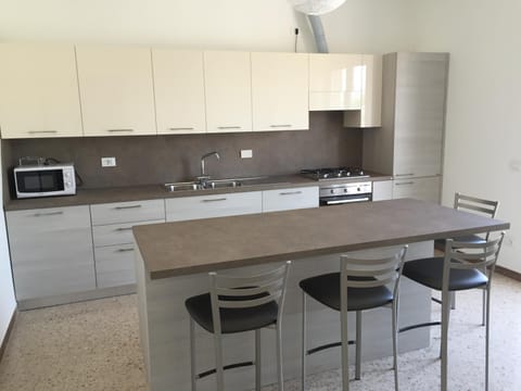 Dining area, dishwasher, minibar, pet friendly, stove, toaster