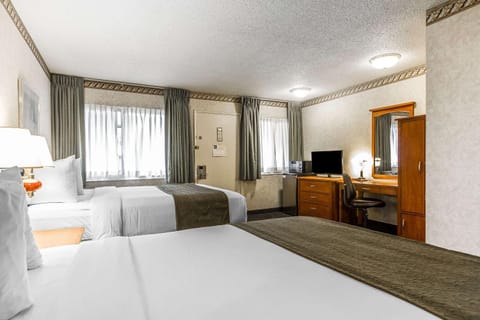 Quality Inn & Suites Santa Clara Hotel in Santa Clara