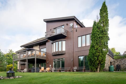 Property building, Garden view