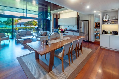 Kitchen or kitchenette, Dining area, Sea view, kitchen