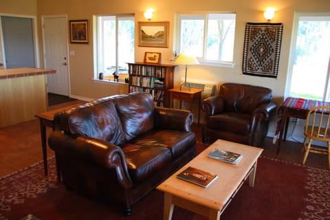 Pleasant Valley Bed and Breakfast in Franklin D Roosevelt Lake