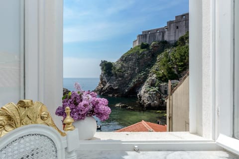Luxury Old Town Apartment with breathtaking sea view Condominio in Dubrovnik