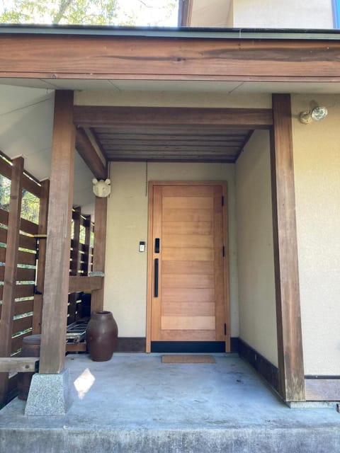 Shirokuma Lodge Hakuba Lodge nature in Hakuba