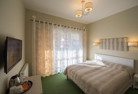 Bed, Coffee/tea facilities, Seating area