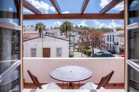 Property building, Balcony/Terrace, City view, Garden view, Street view