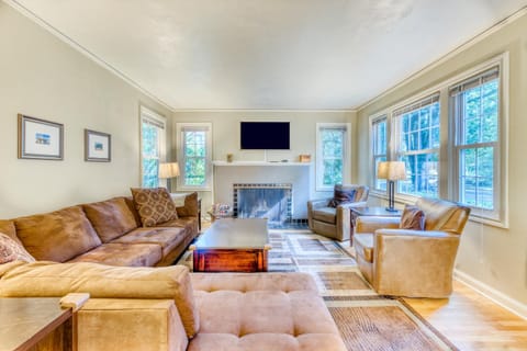 Washburne Park Retreat House in Eugene