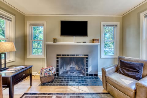 Washburne Park Retreat House in Eugene