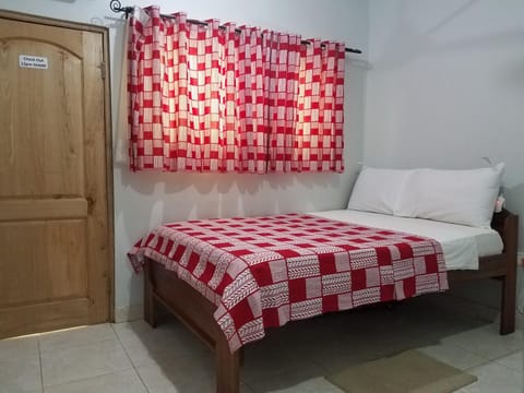 Sharp Guesthouse Bed and Breakfast in Accra